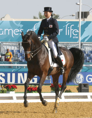 坂本久美子選手とラバノ号 坂本久美子選手とラバノ号
